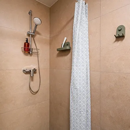 Apartment Calm & Stylish - Garage & Balcony Pressburg